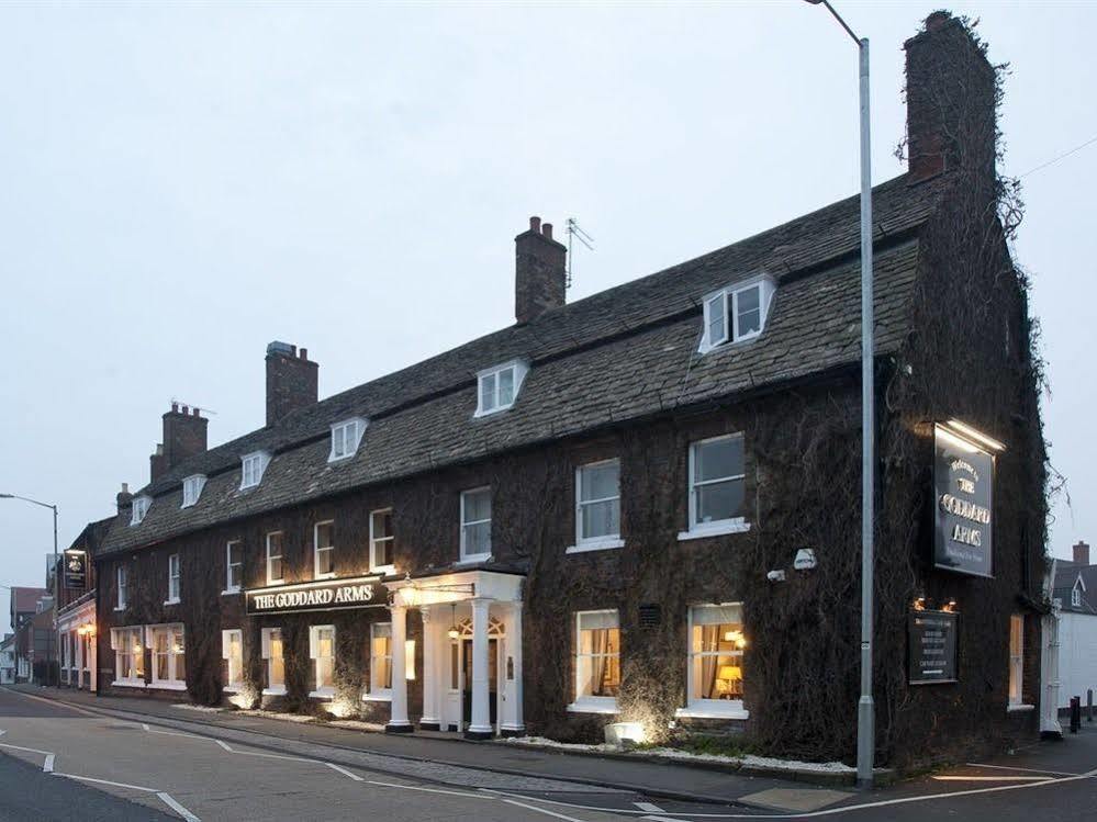 The Goddard Arms Hotel Суиндън Екстериор снимка